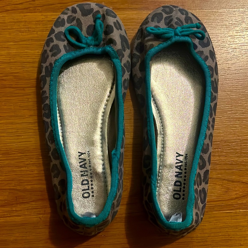 Old navy girl flat